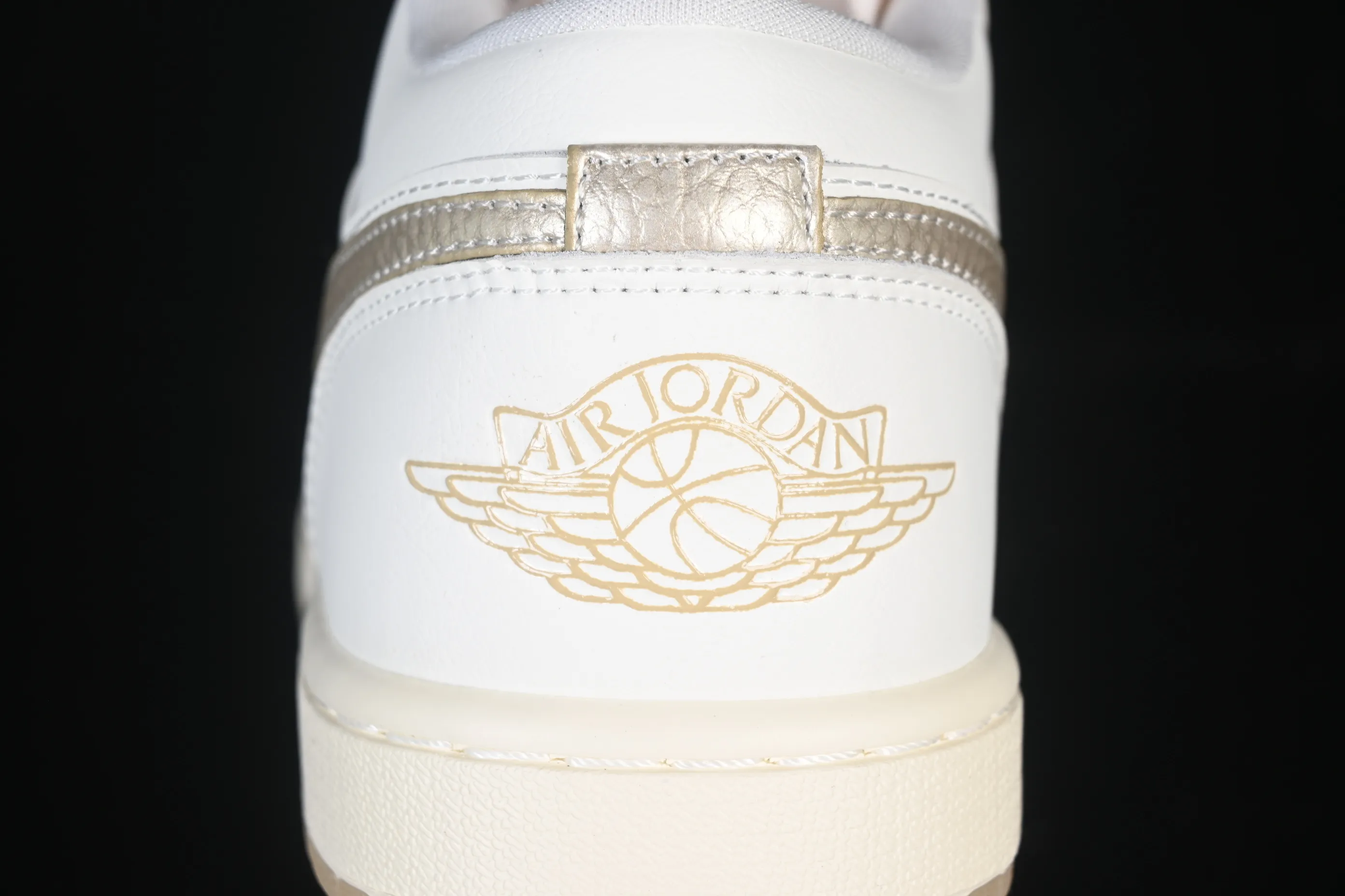 All Categories Air Jordan Jordan Series Basketball Shoes Air Jordan 1 Low Air Jordan 1 Low AJ1 Joe 1 Meter Platinum Retro Culture Leisure Sports Shoes HV5157-100